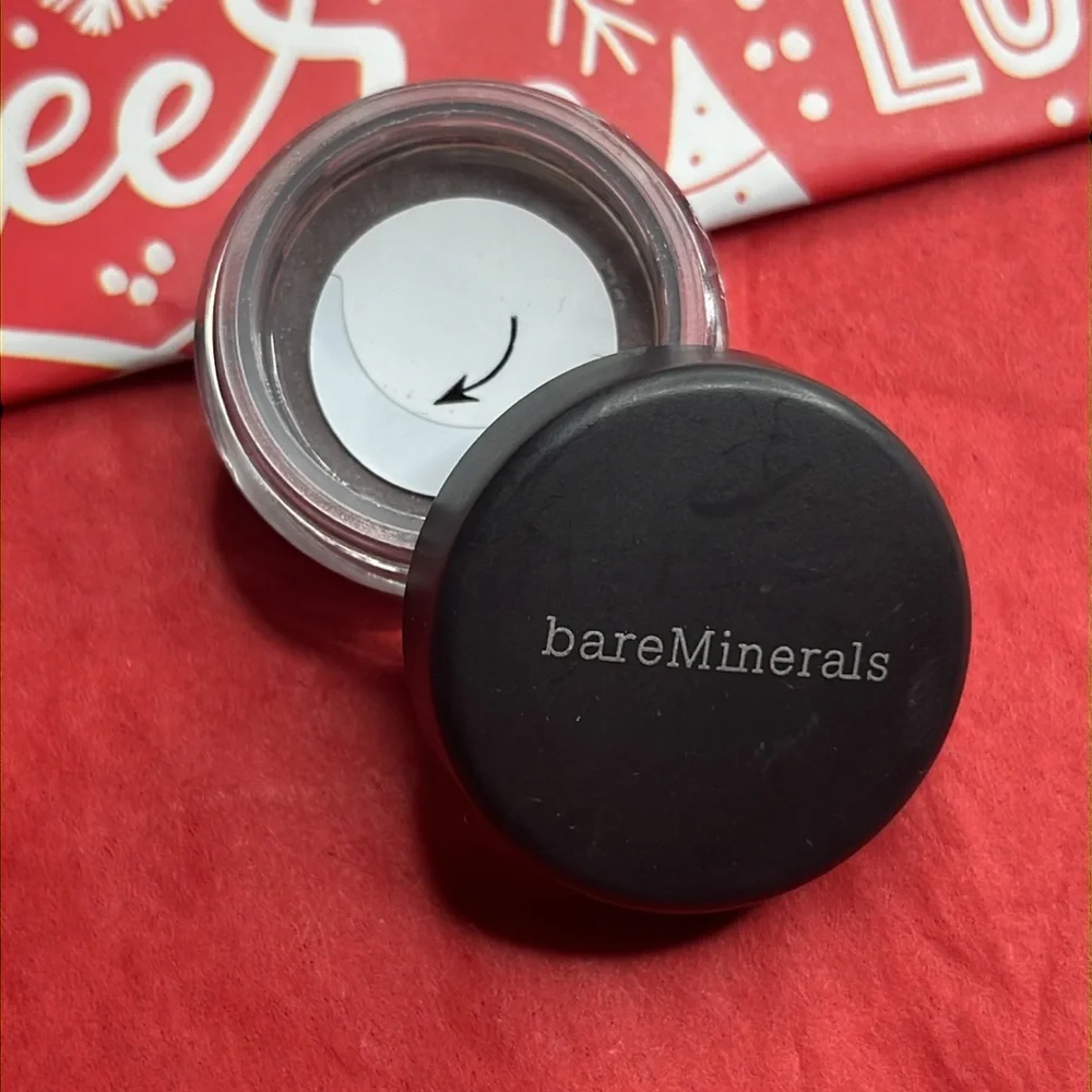 bareMinerals Up in Smoke eyeshadow